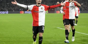 EM DIRETO: Siga os rumores e os negócios do mercado de transferências