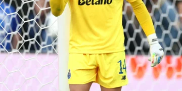 Após exibição de luxo, Cláudio Ramos é chamado para ‘travar’… Leo Messi