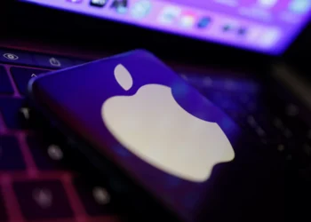 Apple é processada por acionistas por supostamente inflar progresso em IA