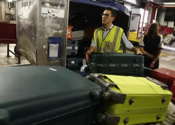 Bagagem de mão passa a ter medida única de 40×30×15 cm na Europa