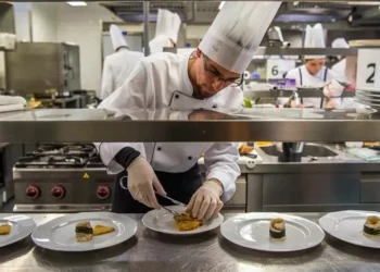 Cozinheiros despem a jaleca na reedição do primeiro livro “Chefs Sem Reservas”
