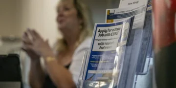 EUA acabam com serviços de emprego para imigrantes indocumentados