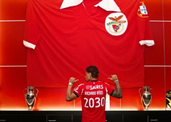 EM DIRETO: Siga os rumores e os negócios do mercado de transferências