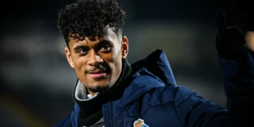 Gonçalo Borges foi ao Olival, mas está cada vez mais longe do FC Porto