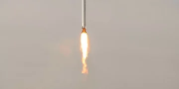 Irão realizou teste suborbital do satélite Qased para avaliar tecnologias