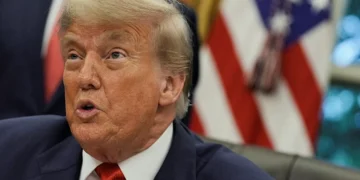 Tarifa de Trump pode abalar imagem já frágil de investidores com Brasil, diz analista