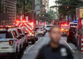 Cinco mortos (incluindo atirador) em tiroteio em edifício de Nova Iorque