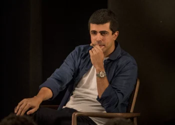 Marcius Melhem vira réu por violência psicológica e perseguição a mulheres