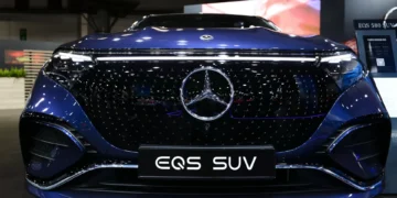 Mercedes suspende produção de carros elétricos para os EUA
