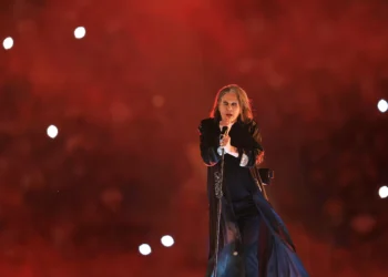 Como assistir ao último show de Ozzy Osbourne ao vivo e online
