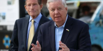 EUA apresentam a europeus lei “revolucionária” de sanções à Rússia