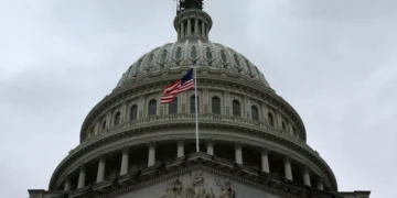 Mercado cripto tem grande vitória com aprovação de projeto sobre stablecoins nos EUA