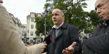 Raimundo acusa “quinteto do retrocesso” de querer “desmantelar SNS”