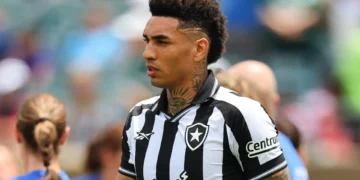 EM DIRETO: Siga os rumores e os negócios do mercado de transferências