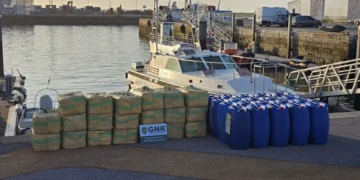 GNR apreende 1.500 quilos de haxixe e uma embarcação na Ria Formosa