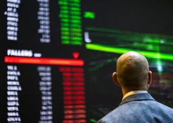 Bolsa de Londres avalia negociação 24 horas, diz Financial Times