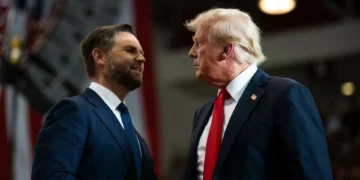 Trump aponta JD Vance como seu provável sucessor a candidato republicano