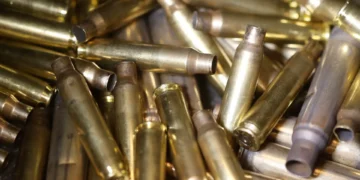 Empresa de armas brasileira vai transferir parte da produção para EUA