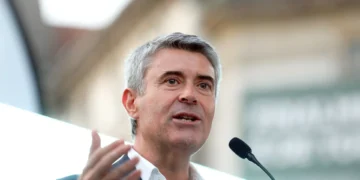 Incêndios. Carneiro satisfeito com posição do PSD sobre comissão técnica