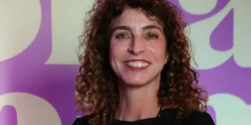 Como Rosane Svartman se divide entre escrever novelas e dirigir filmes