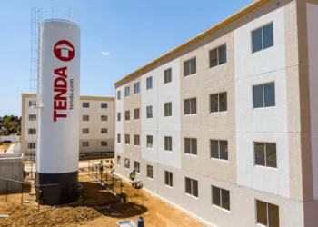 Tenda (TEND3) tem lucro consolidado de R$ 204 mi no 2T e revisa estimativas do ano