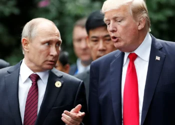 UE apoia diálogo Trump-Putin mas reitera integridade territorial de Kiev