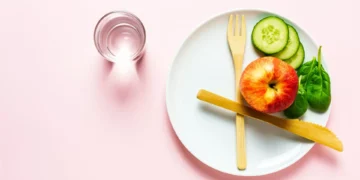 Jejum intermitente no verão: Como fazer, os desafios e o melhor horário