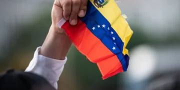 Venezuela renova emergência económica de 60 dias devido a tarifas dos EUA