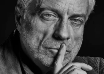 Morreu o ator Luís Lucas aos 73 anos, voz de “Conta-me Como Foi”