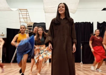 Musical conta a história dos 24 anos de vida de Santa Teresinha
