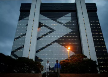 BBAS3: Ação do BB fecha em queda após banco acionar AGU contra fake news