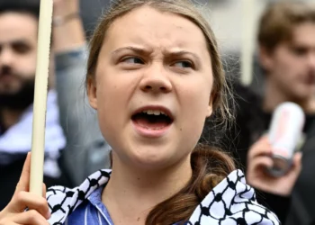 Greta Thunberg anuncia nova frota humanitária com destino à Faixa de Gaza