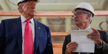 Trump pede que Powell siga Kugler e também renuncie do Fed