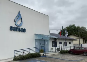 Samae realiza limpeza nas redes de água em mais bairros de Timbó
