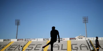 Presidente e treinador assumem que Farense é “favorito” à subida à I Liga