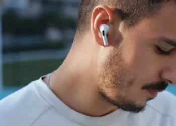 À espera de novos AirPods? Temos boas notícias para si…