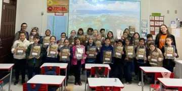 Projeto “Mesadinha” ensina educação financeira e cooperativismo para crianças em Timbó