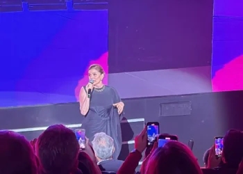 Odete Roitman ‘reaparece’ na Globo para enaltecer publicidade de Vale Tudo