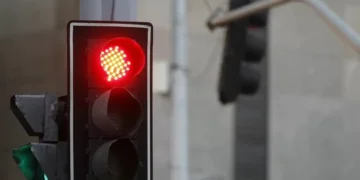 Governo propõe fim da obrigatoriedade de aulas em autoescola para tirar CNH