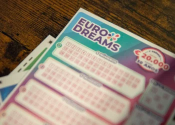 EuroDreams desta quinta-feira que vale 30 mil euros/mês
