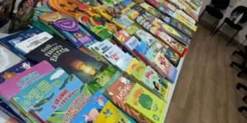 Rodeio investe R$ 60 mil em novos livros e celebra o trabalho dos profissionais da educação