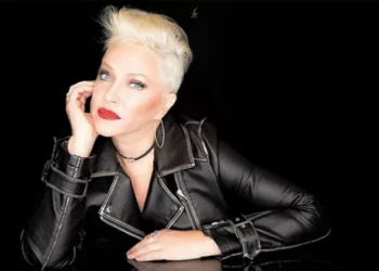 A rusga de Deborah Blando contra Junior: ‘Não faz sentido ele decolar’