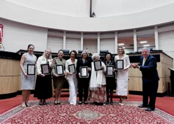 Alesc celebra protagonismo feminino homenageando oito mulheres que inspiram Santa Catarina