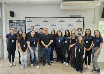 Vereadores mirins de Blumenau concluem ciclo “Instrumentos de Justiça” com atividade no plenário