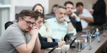 Câmara de Blumenau aprova mudanças em lei sobre estágio de alunos de Medicina da Furb