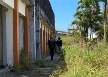 Homem é preso em SC após matar filho autista e com deficiência visual por asfixia