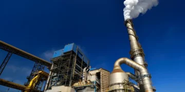 5 ações caem mais de 30% em 2025; confira os destaques de baixa do Ibovespa no ano