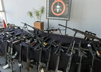 Polícia do Rio prende 12 pessoas em operação contra Comando Vermelho