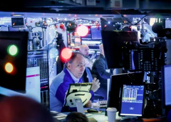 Em 6 gráficos, veja montanha-russa de Wall Street em 2025: tarifas, IA e volatilidade