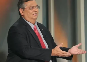 Dino aciona PF para investigar novas suspeitas de irregularidades nas emendas Pix